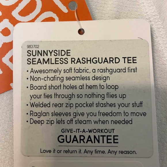 Athleta Seamless Rashguard Tee NWT - Picture 3 of 3